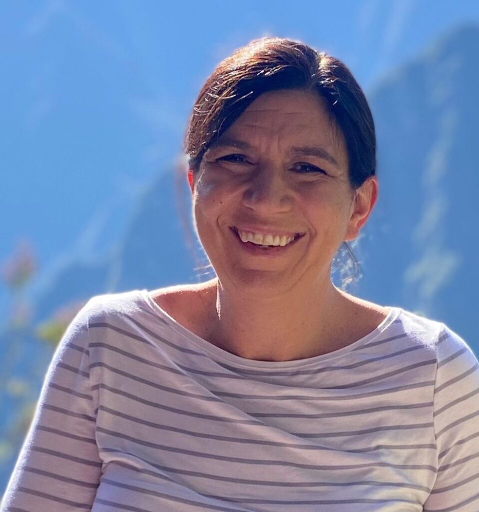 Michele Kostedt – Headshot